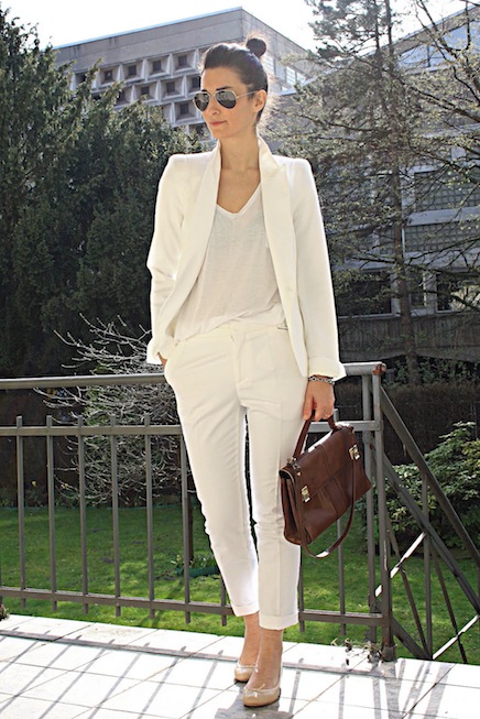 office-wear-all-white